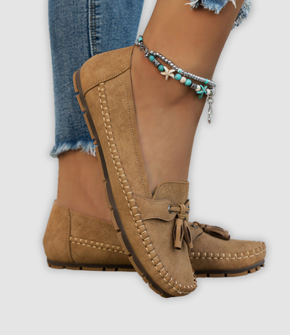 Angel | Klassieke Suède Loafer met Kwastendetail